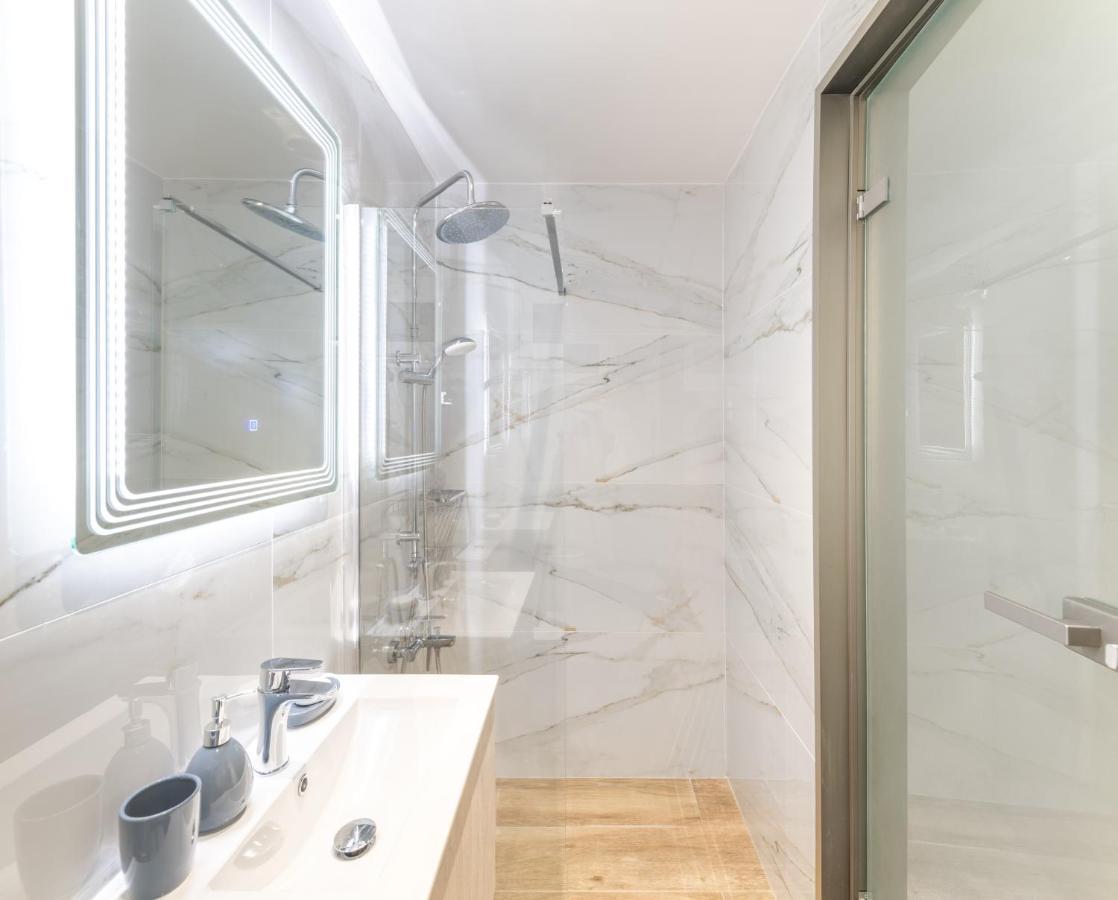 Mk Summer Breeze Luxury Apartments อาเยีย เปลาเยีย ภายนอก รูปภาพ