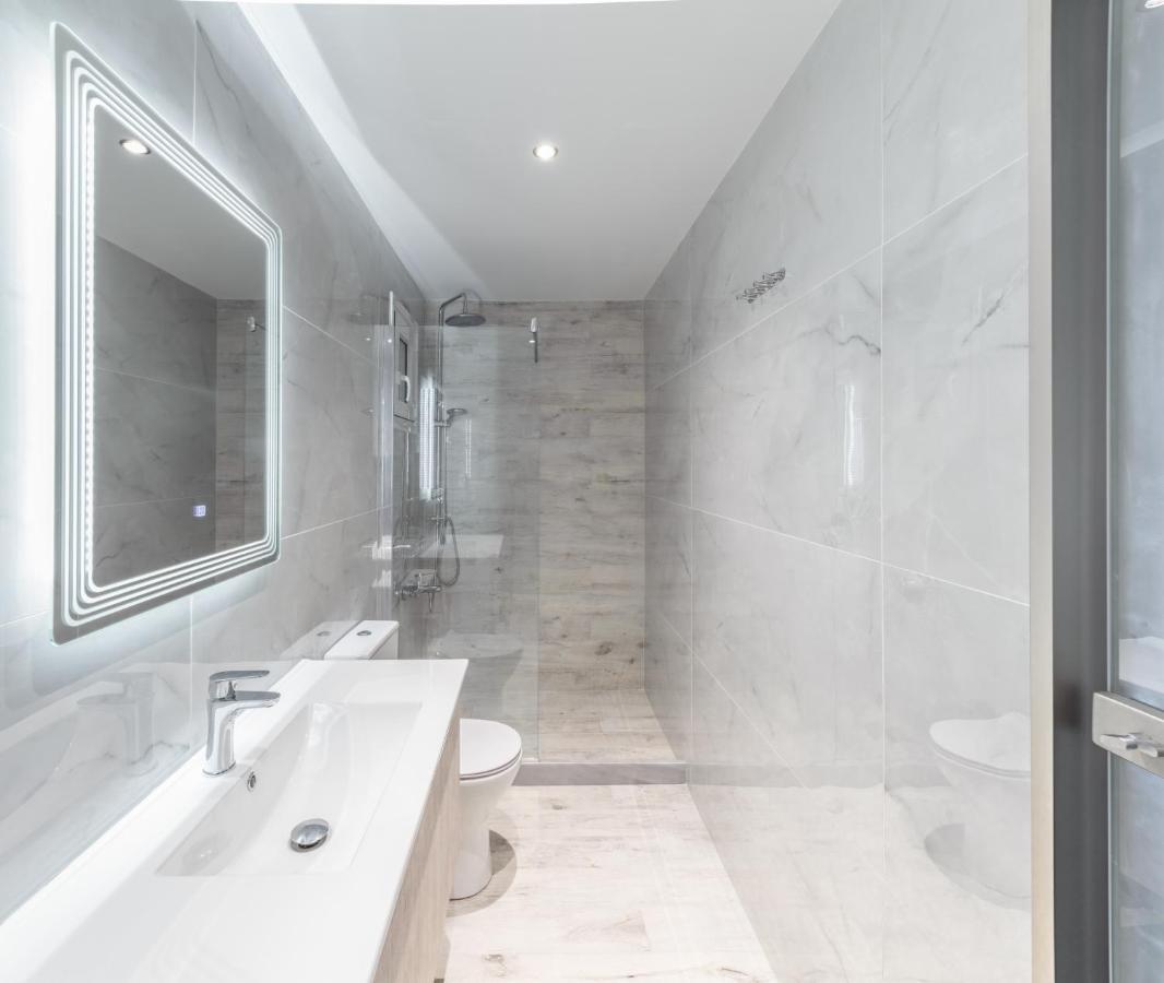 Mk Summer Breeze Luxury Apartments อาเยีย เปลาเยีย ภายนอก รูปภาพ